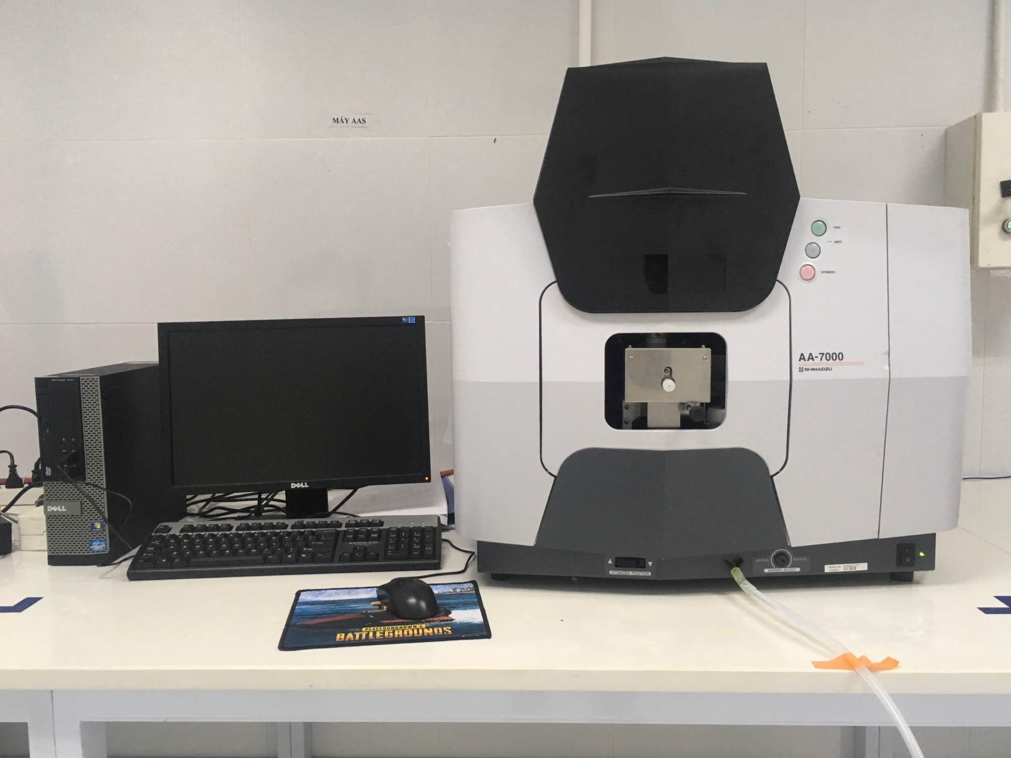 Atomic absorption spectrophotometer